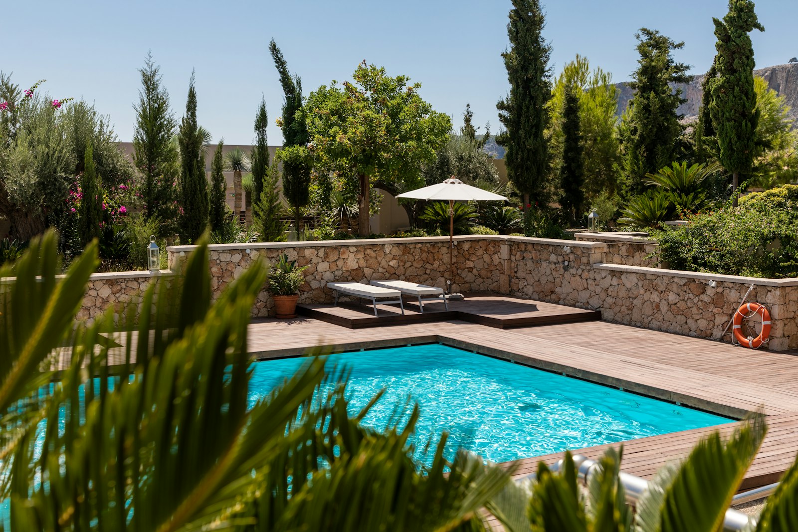 Pool Builder in Bakersfield — Blue Diamond Pools
